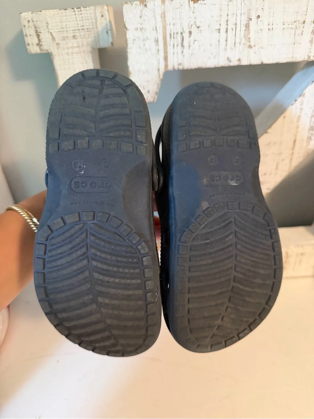 CROCS note wear